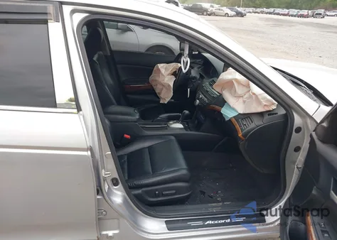 2011 Honda Accord Sdn Ex-L from USA, damaged, VIN 1HGCP2F80BA048923